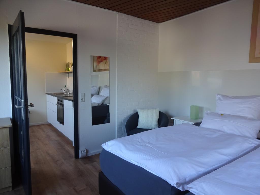 Henne-Apartment Messe Hannover Esterno foto